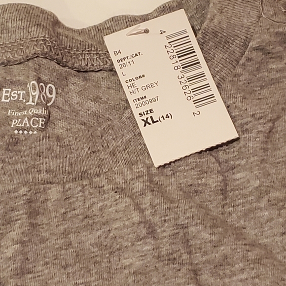 2 Children's Place boys shirts - Picture 7 of 8